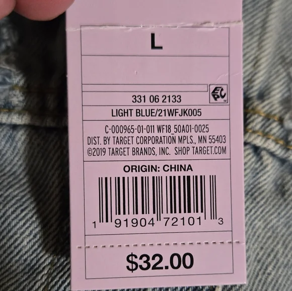 NWT Wild Fable Oversized Distressed Classic Denim Jacket Size L - Picture 9 of 11